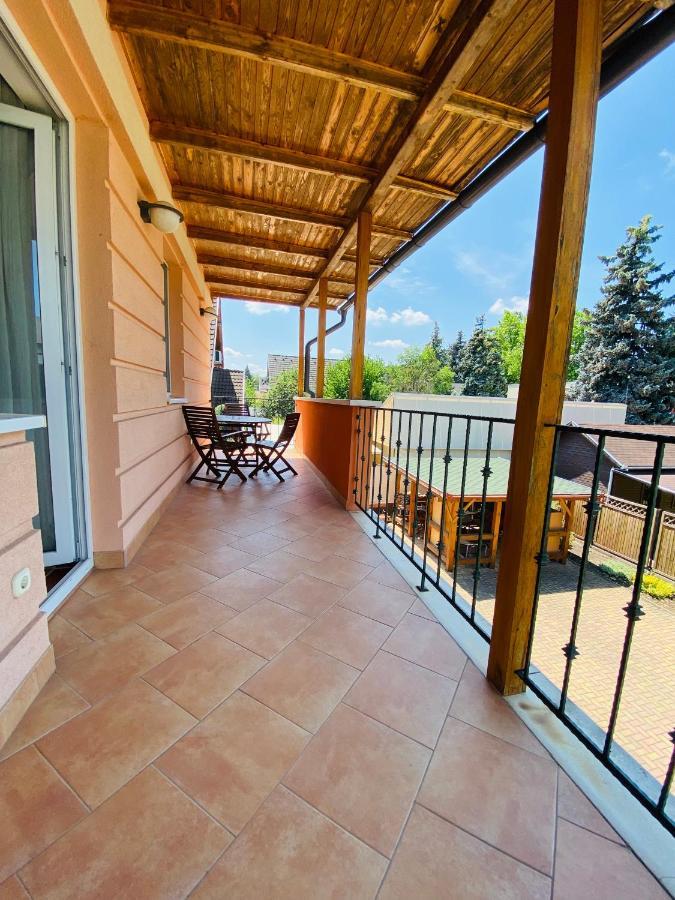 Gabi Lux Apartman Appartement Hajdúszoboszló Buitenkant foto