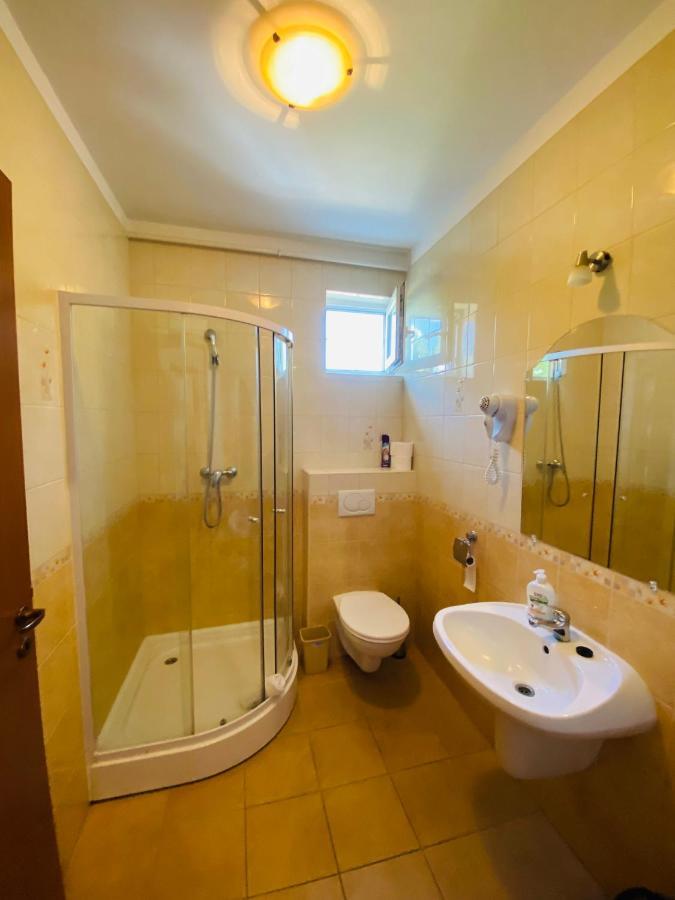 Gabi Lux Apartman Appartement Hajdúszoboszló Buitenkant foto