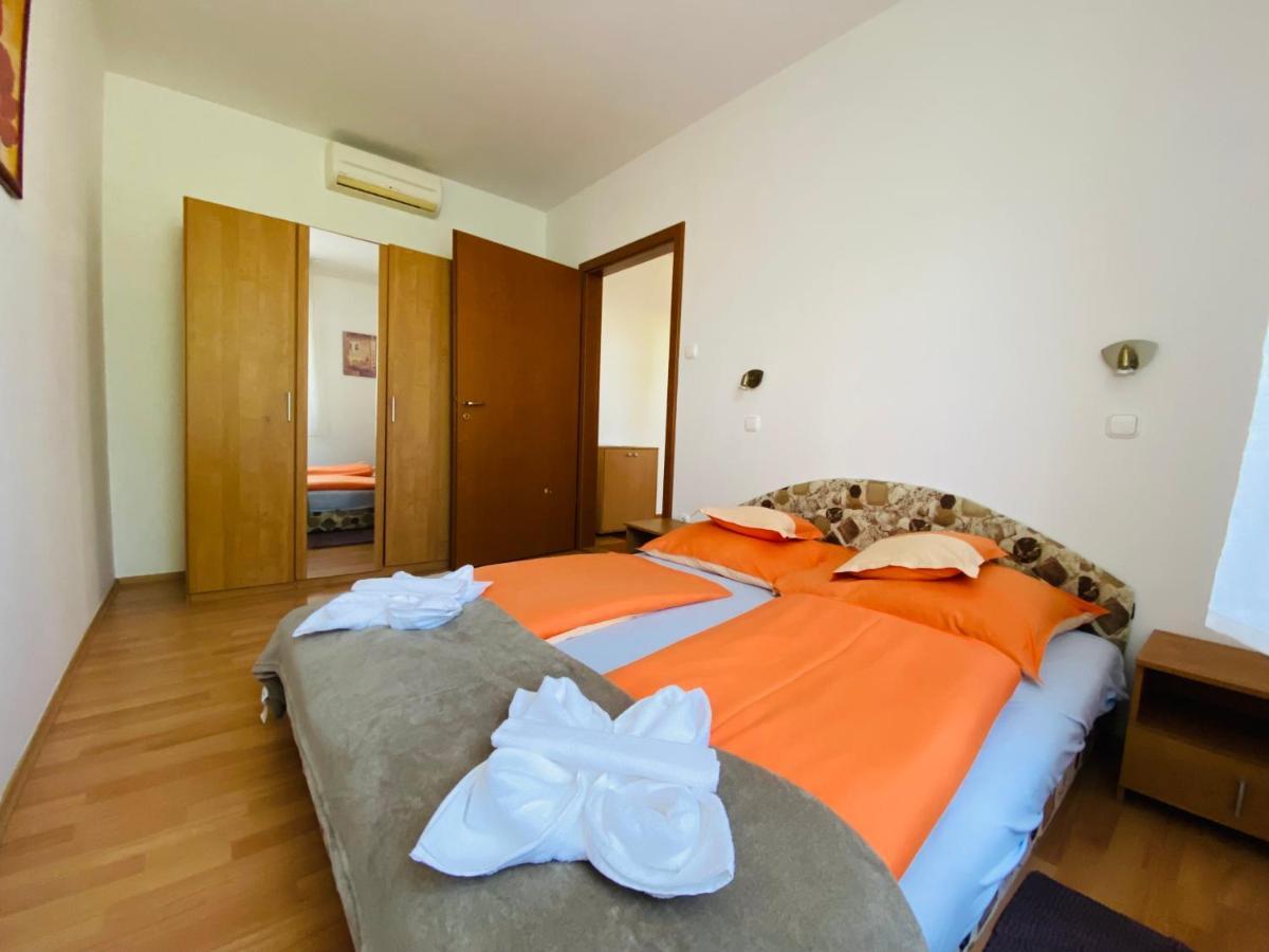 Gabi Lux Apartman Appartement Hajdúszoboszló Buitenkant foto